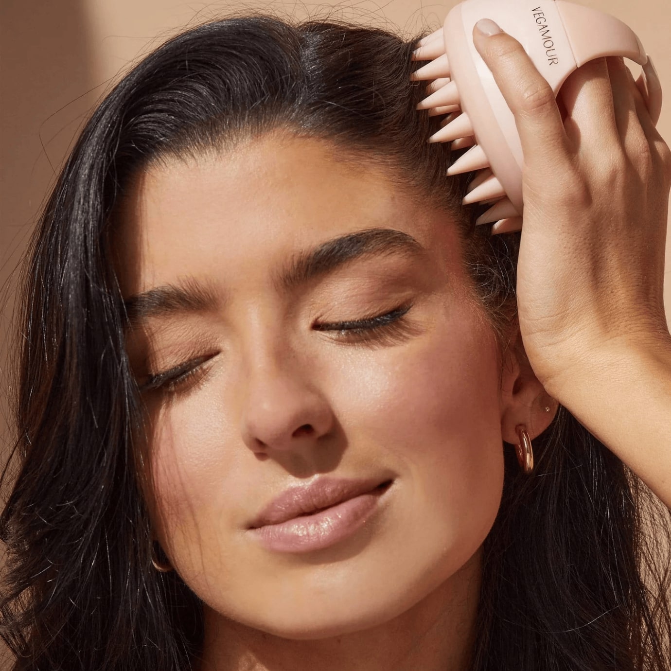 Masseur Revitalisant pour le Cuir Chevelu - unisex pour vous ou à offrir - Beauty Diams .com