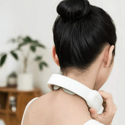 Masseur Cervical et Épaules Télécommandé - pour hommes et femmes, pour vous ou à offrir - Beauty Diams .com